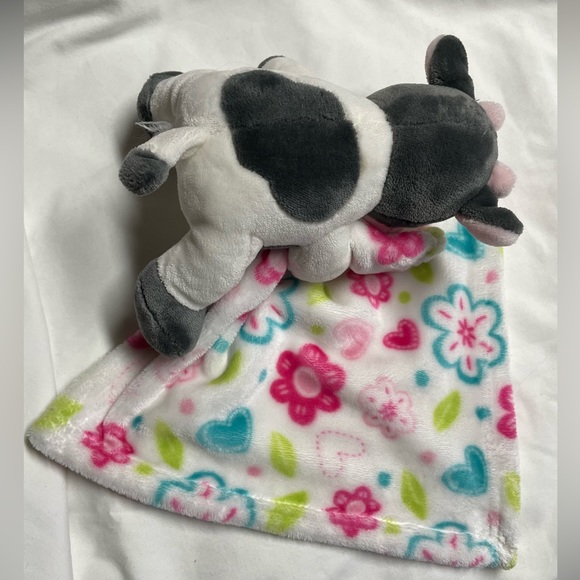 Little Miracles Cow Plush Snuggles Lovey Plush Security Blanket - Picture 12 of 13